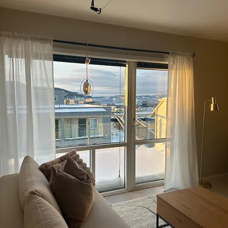 Appartement On The 9th Floor With A View - Solsiden *