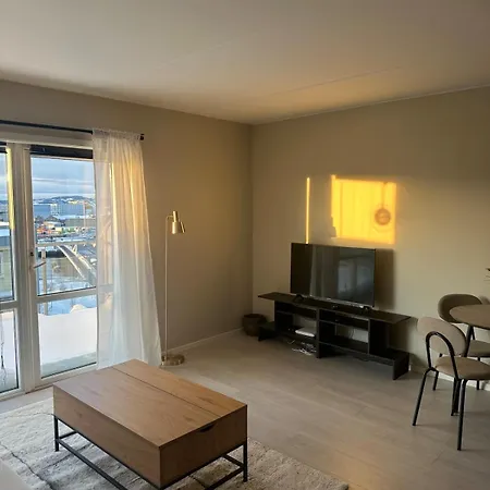 On The 9th Floor With A View - Solsiden
